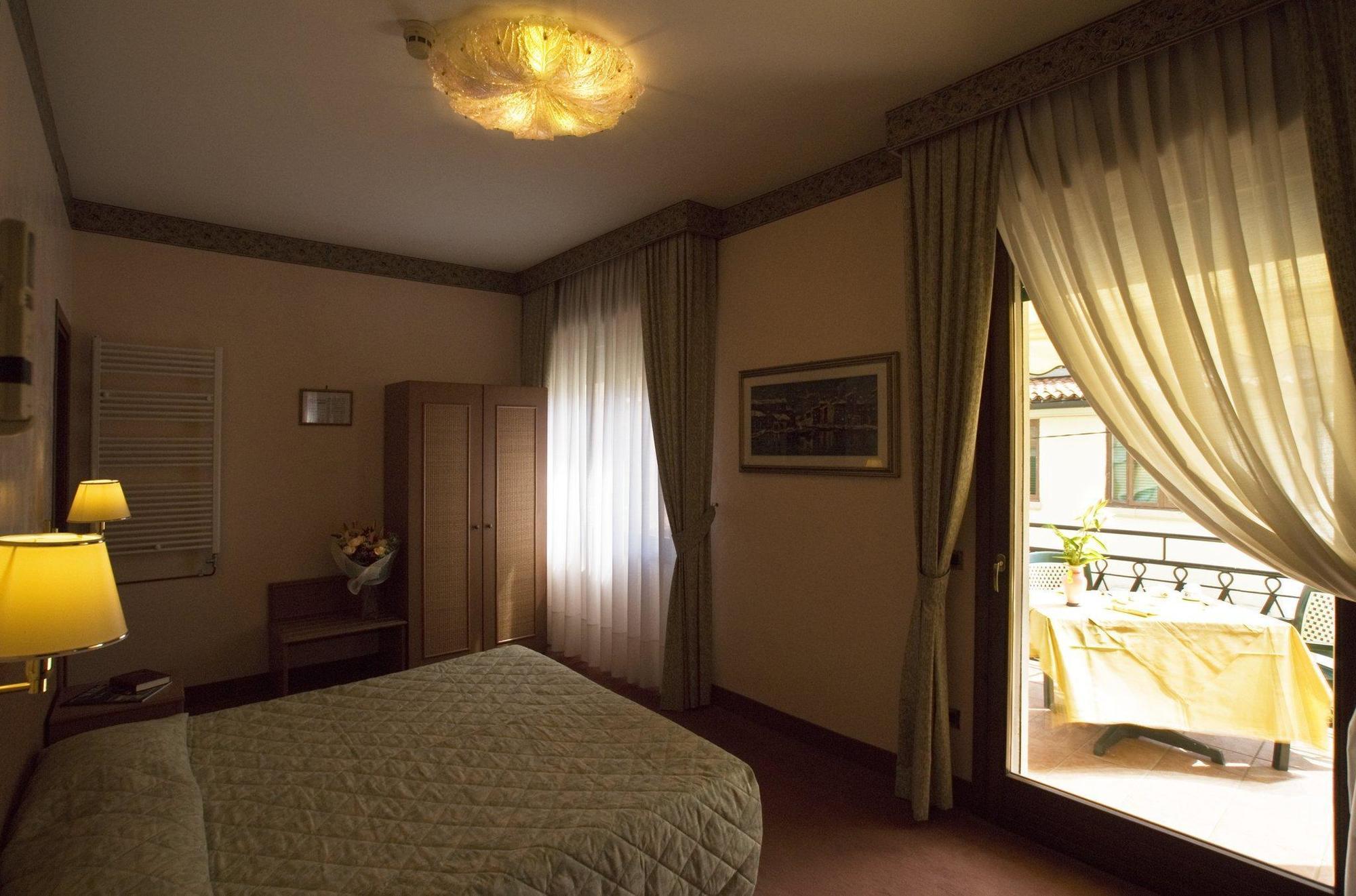Hotel Villa Tiziana Λίντο της Βενετίας Εξωτερικό φωτογραφία