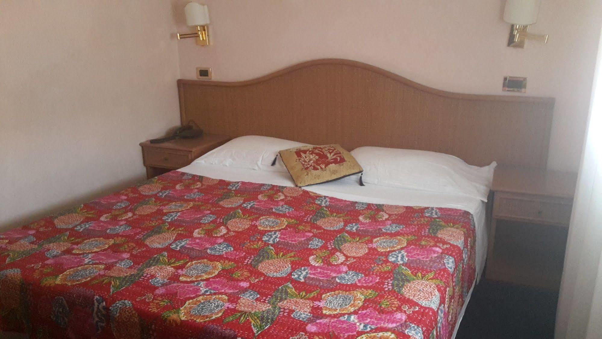 Hotel Villa Tiziana Λίντο της Βενετίας Εξωτερικό φωτογραφία
